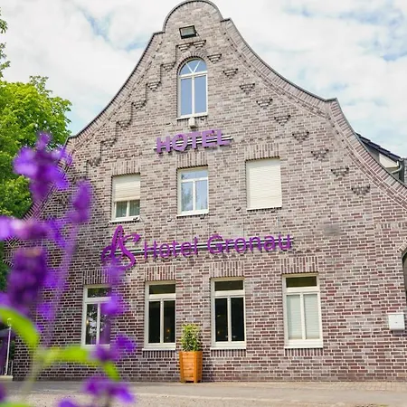 Hotel Ds *
